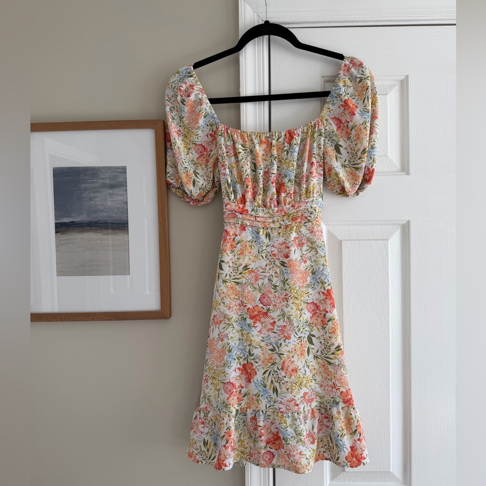 Boutique Floral Open Back Dress Small